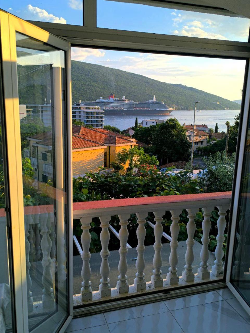 Herceg Novi Great Apartments Кумбор Екстер'єр фото